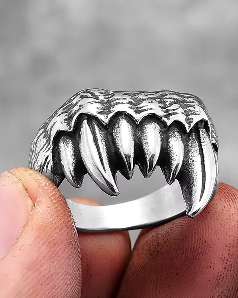 Vampire Teeth Ring