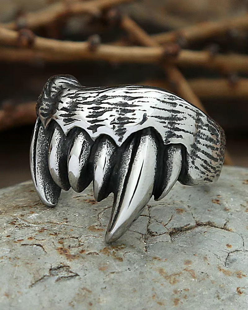 Vampire Teeth Ring