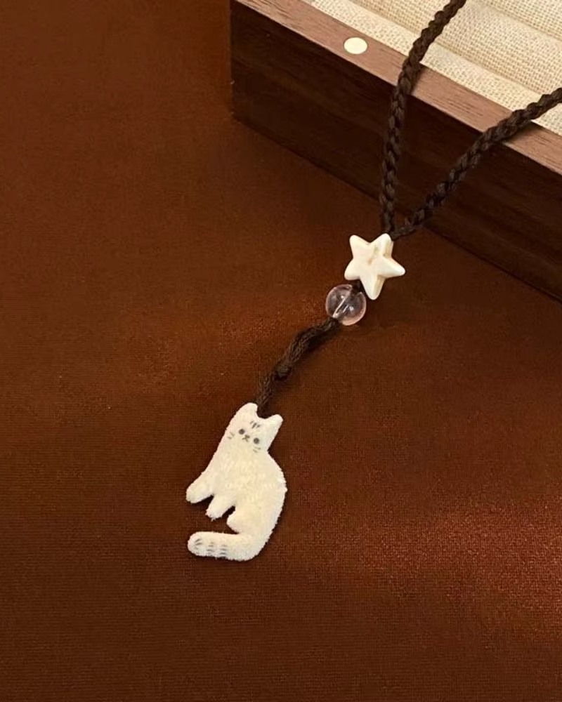 Cat Pendant Necklace
