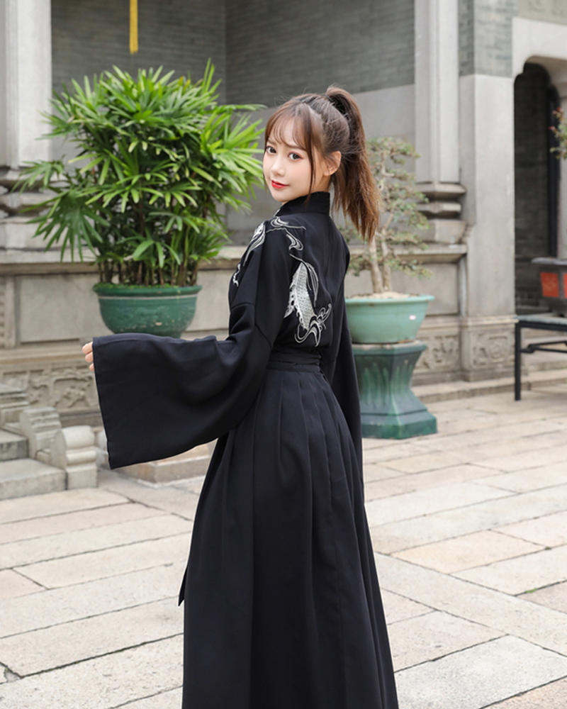 Japanese Traditional Women's Clothing