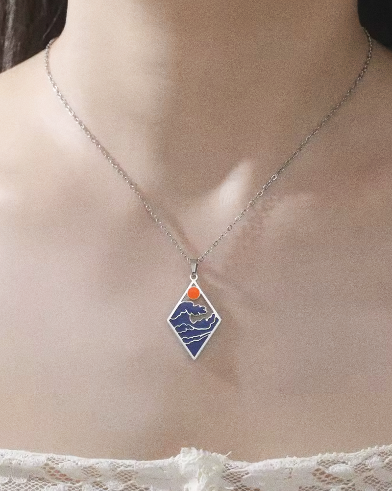 The Great Wave Necklace
